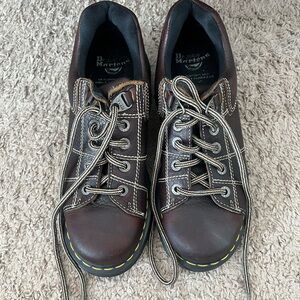 Dr. Martens Style 9806 Sz 10/42